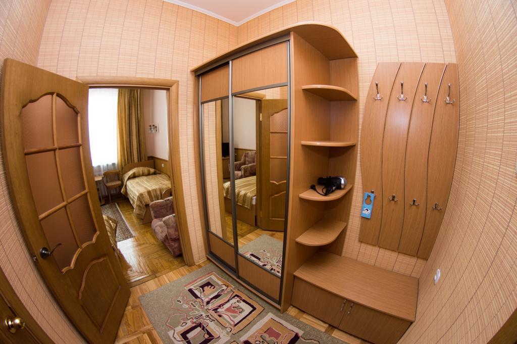 Hotel Vesta Брест Екстер'єр фото