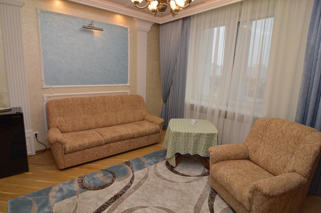 Hotel Vesta Брест Екстер'єр фото