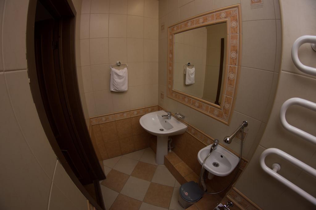 Hotel Vesta Брест Екстер'єр фото